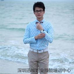 演员李戈生活照