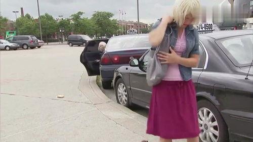 韩国街头掉钱包搞笑,一场搞笑的街头寻宝秀